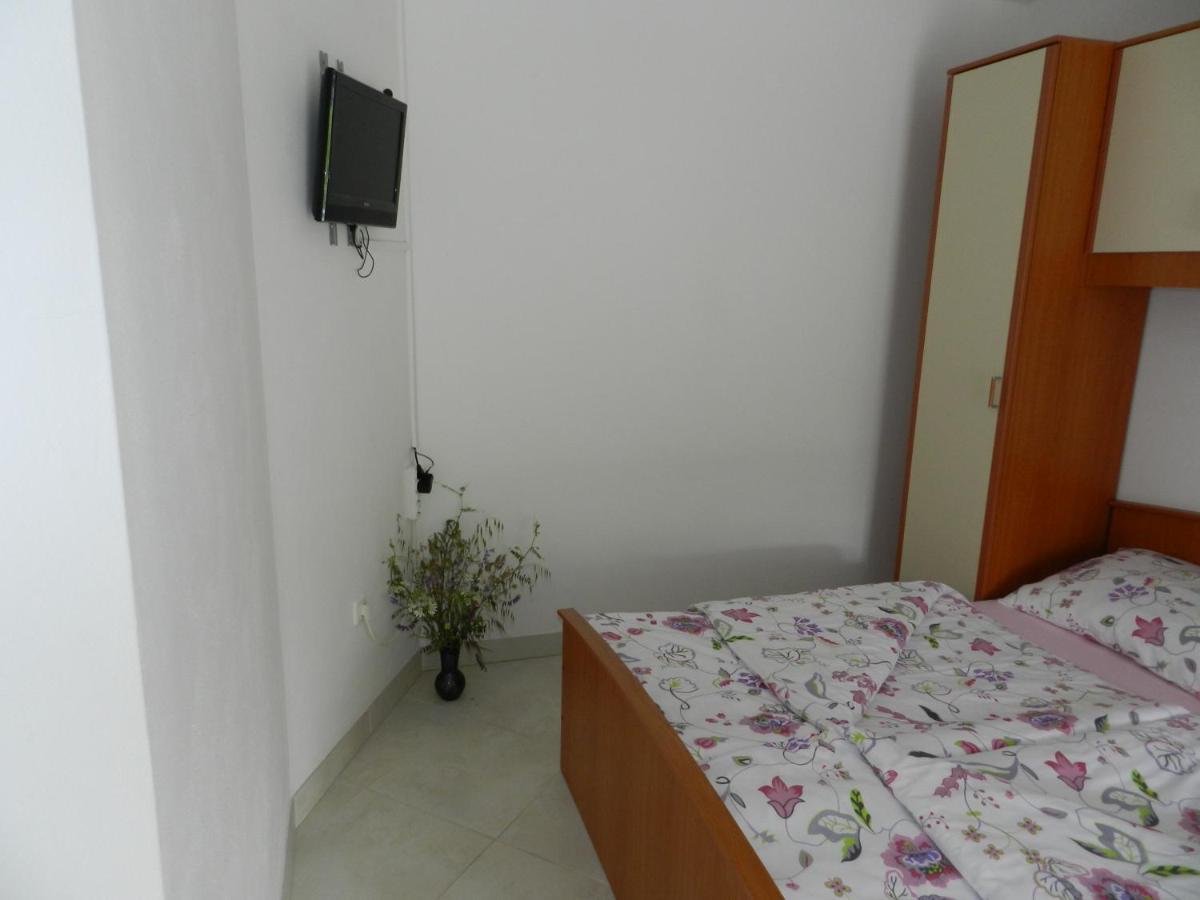 Apartmani Lucija Jurkovic มาลินสกา ภายนอก รูปภาพ