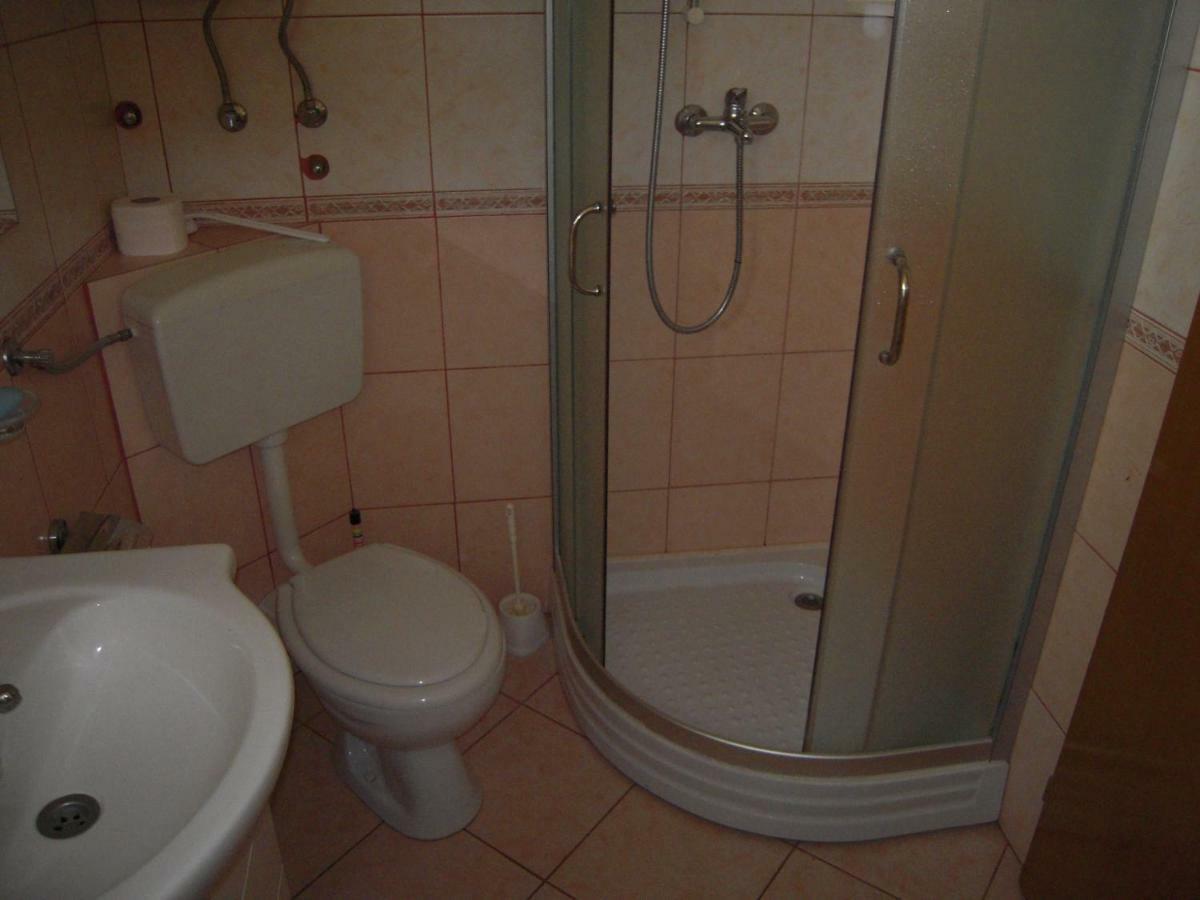 Apartmani Lucija Jurkovic มาลินสกา ภายนอก รูปภาพ