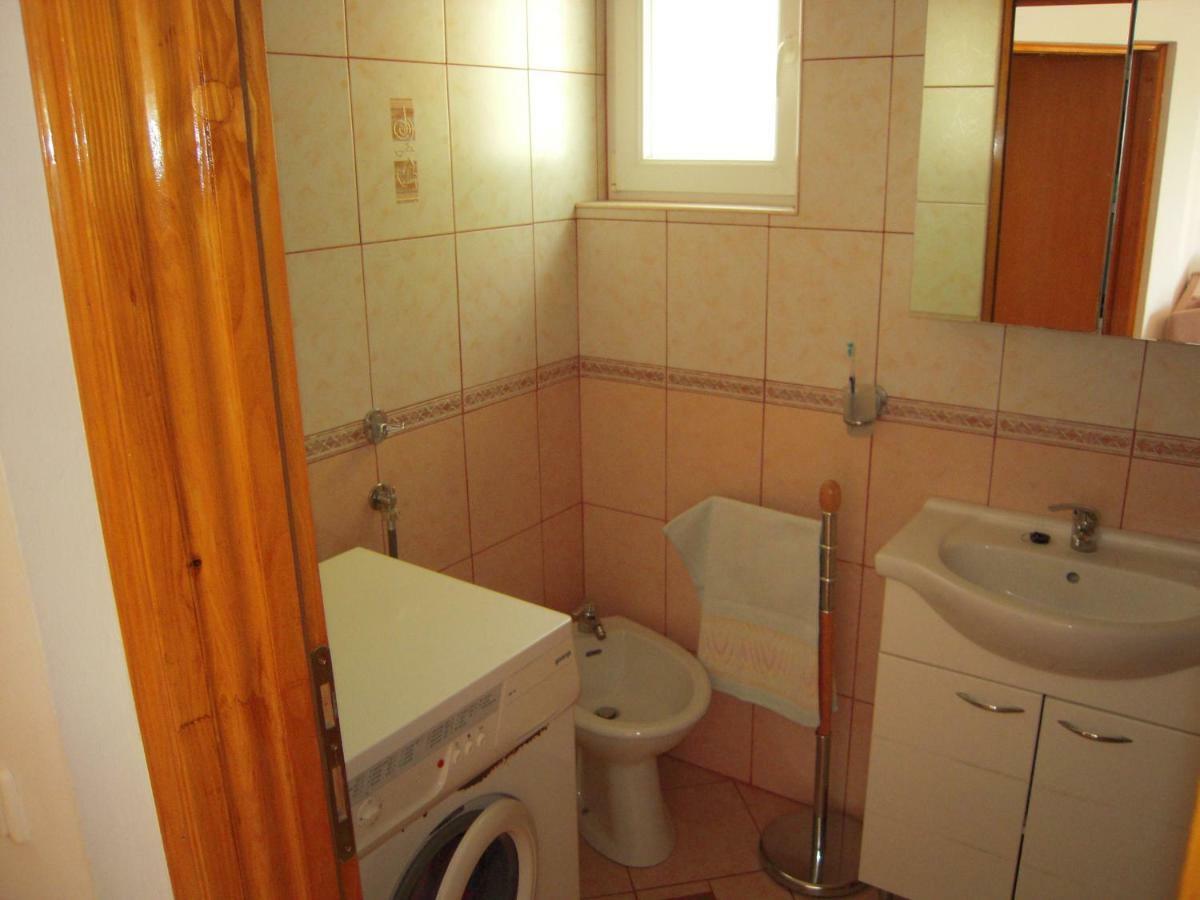 Apartmani Lucija Jurkovic มาลินสกา ภายนอก รูปภาพ